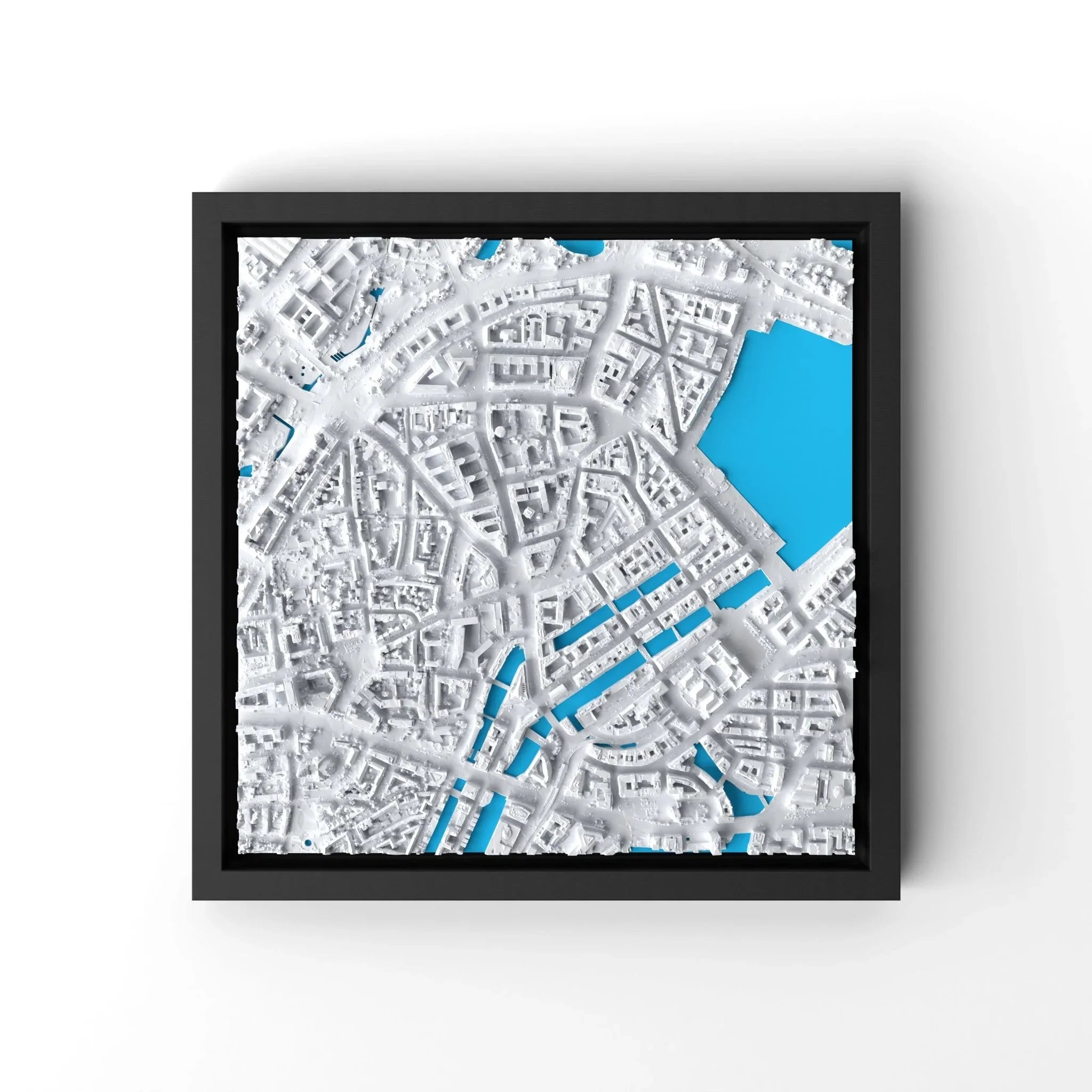 3D gedrucktes Stadtmodell Hamburg eingerahmt für deine Wand - CraftedCity