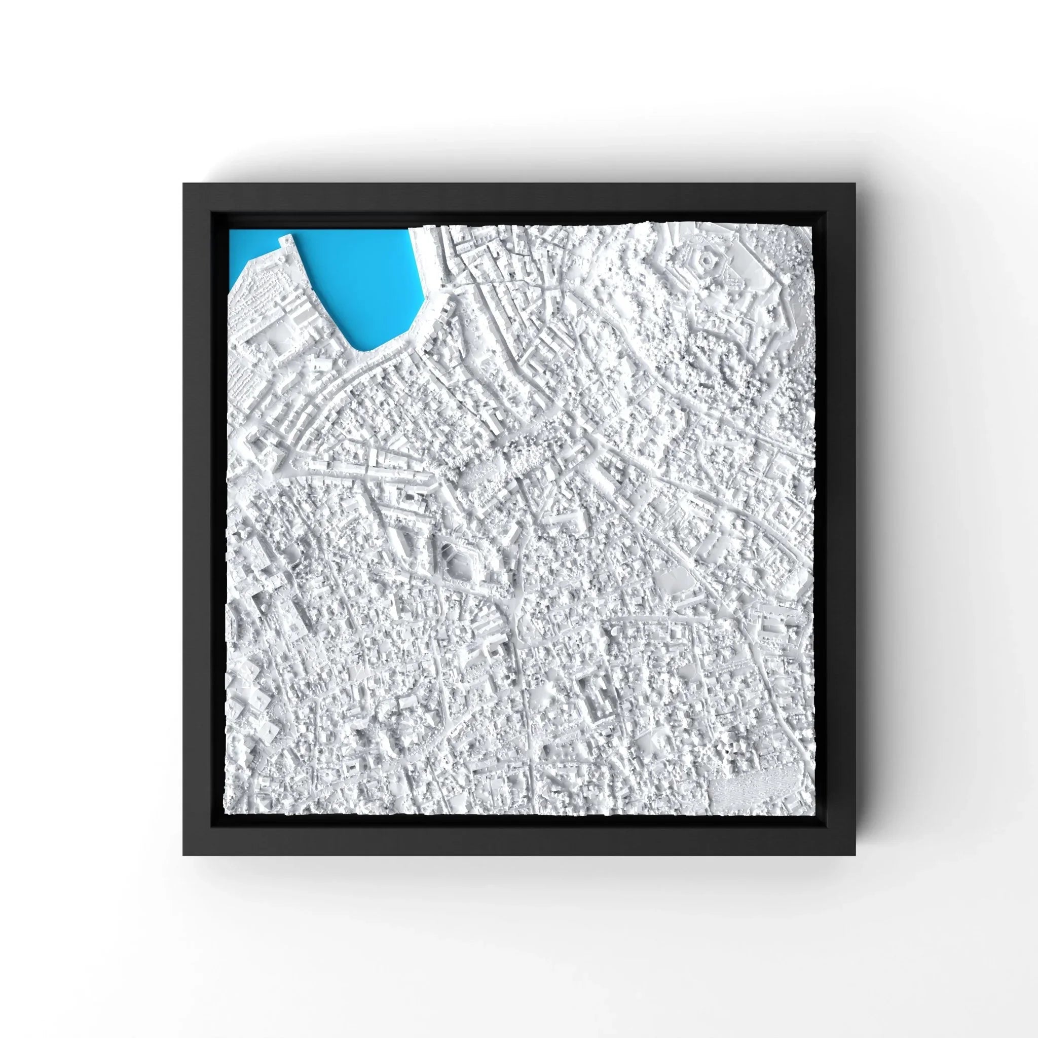 3D gedrucktes Stadtmodell Saint - Tropez eingerahmt für deine Wand - CraftedCity