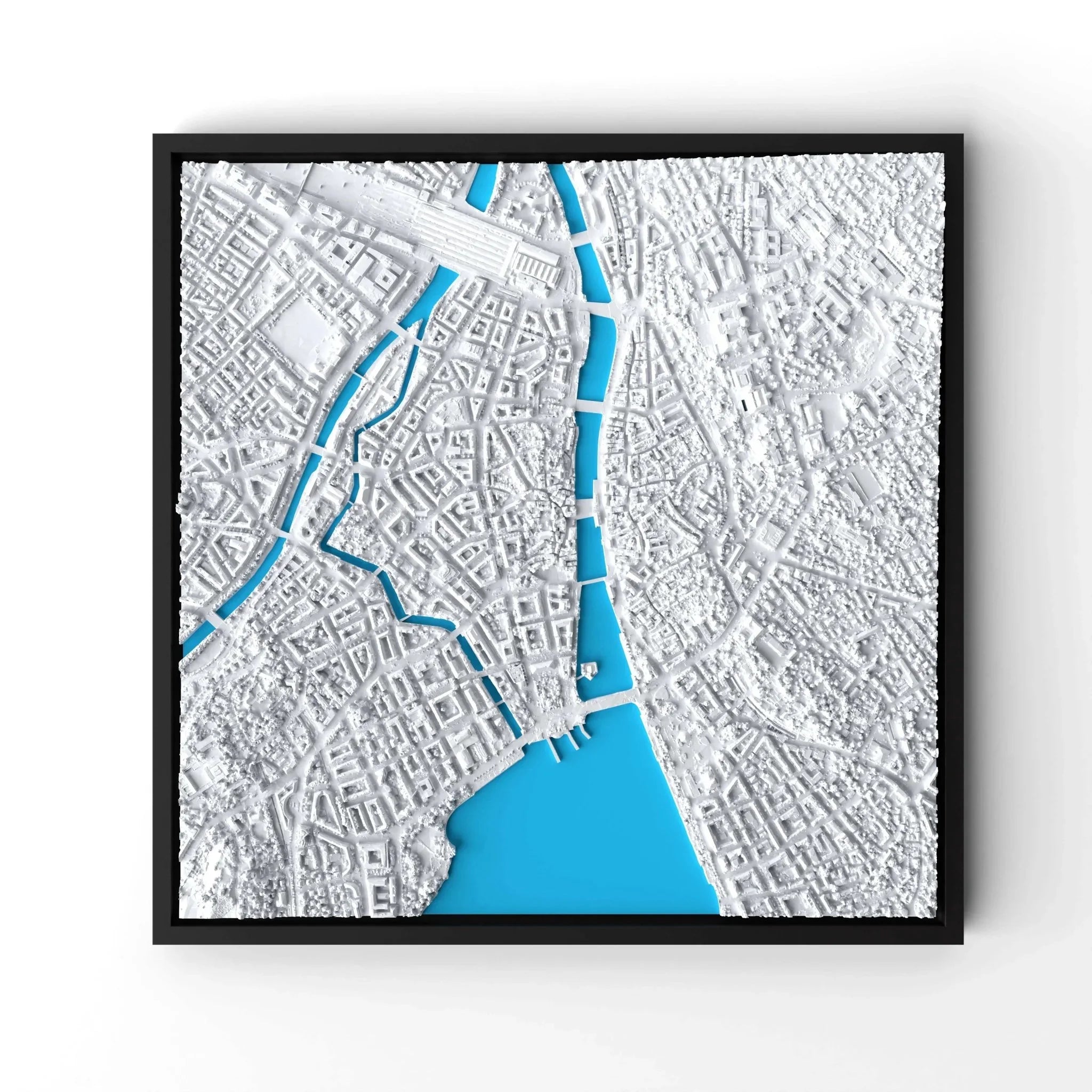 3D gedrucktes Stadtmodell Zürich eingerahmt für deine Wand - CraftedCity